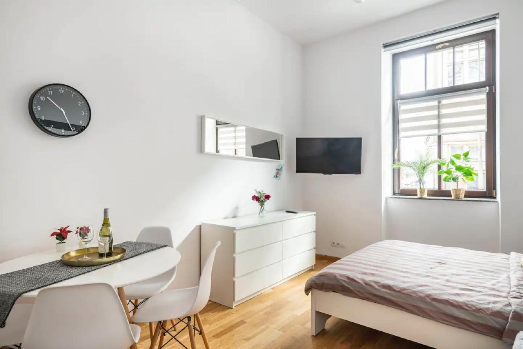 Discover Krakow Apartments - 5 Borowickiej St - Studio Next To Opera And Unity Centre Eksteriør billede